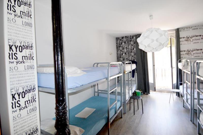 Los Amigos Hostel Мадрид Екстер'єр фото